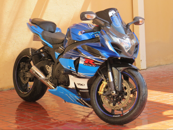 سوزوكي  جي اكس اس ار 1000 -  2014 - اللون ازرق