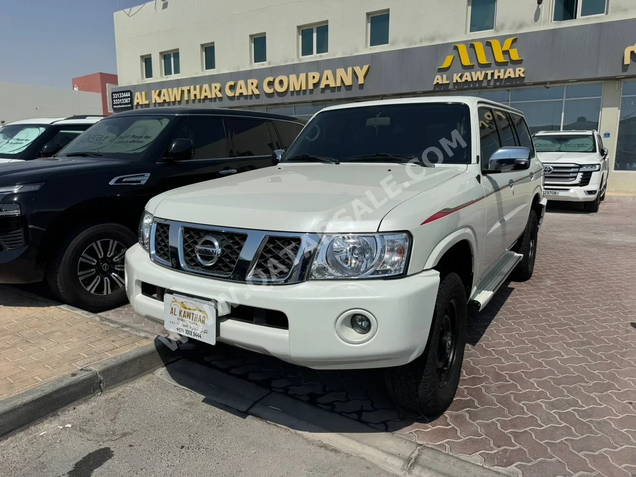 نيسان  باترول  جي ال  2023  اوتوماتيك  5,000 كم  6 سلندر  دفع رباعي  اس يو في  أبيض  تحت الضمان