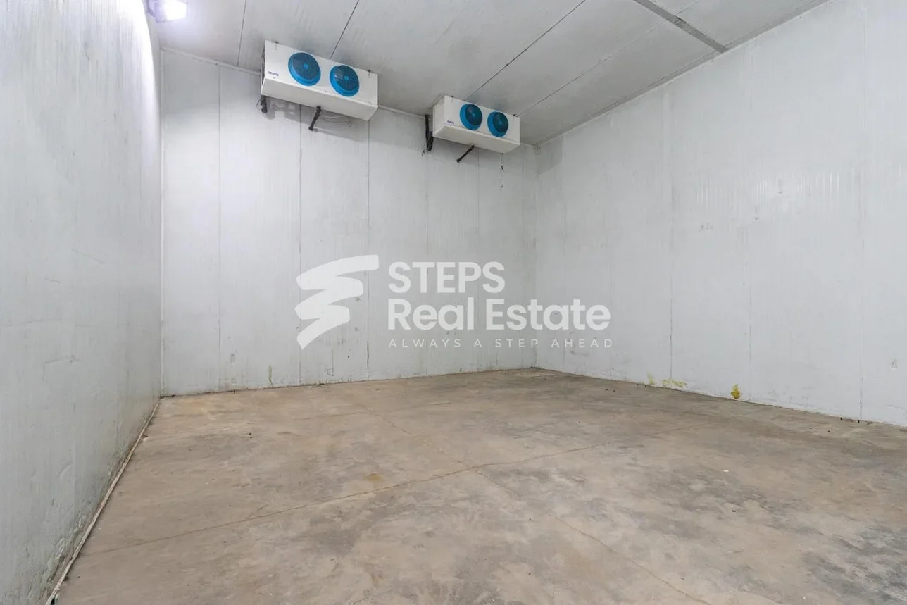 مخازن و مستودعات - الريان  - المنطقة الصناعية  -المساحة: 49 متر مربع