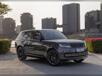 لاند روفر  رنج روفر فوج  6 سلندر  إس يو في 2 في 4  رمادي  2025