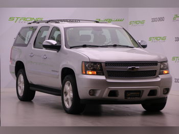 Chevrolet  Suburban  2010  Automatic  62,000 Km  8 Cylinder  Four Wheel Drive (4WD)  SUV  Silver