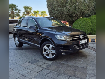 Volkswagen  Touareg  2015  Automatic  115,000 Km  6 Cylinder  All Wheel Drive (AWD)  SUV  Black