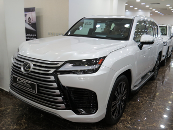 لكزس  ال اكس  600 لكجري  2025  اوتوماتيك  0 كم  6 سلندر  دفع رباعي  اس يو في  أبيض  تحت الضمان