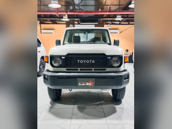 Toyota  Land Cruiser  LX  2024  Automatic  34,000 Km  6 Cylinder  Four Wheel Drive (4WD)  Pick Up  White  With Warranty