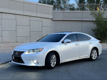 Lexus  ES  350  2015  Automatic  170,000 Km  6 Cylinder  Front Wheel Drive (FWD)  Sedan  Pearl