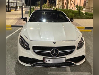 مرسيدس - بنز  اس - كلاس  63 AMG  2016  اوتوماتيك  88,000 كم  8 سلندر  دفع خلفي  كوبيه \ سبورت  أبيض