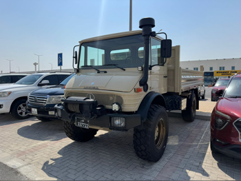 Mercedes-Benz  Unimog  1993  Manual  18,000 Km  4 Cylinder  Four Wheel Drive (4WD)  Pick Up  Beige