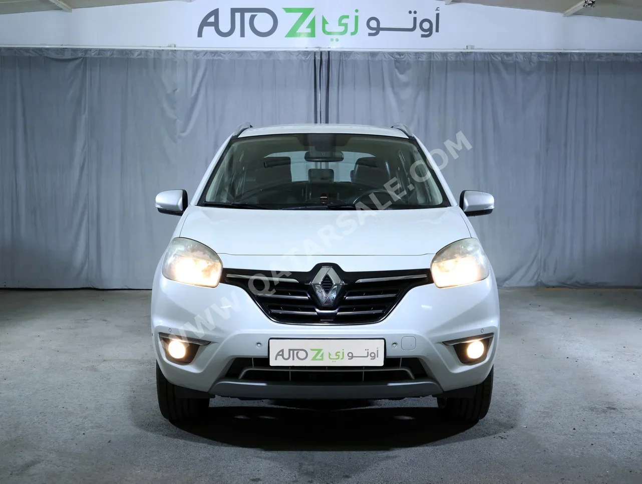 رينو  كوليوس  2015  اوتوماتيك  69,000 كم  4 سلندر  دفع رباعي  اس يو في  أبيض