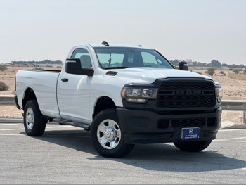 دودج  رام  2500  2023  اوتوماتيك  20,000 كم  8 سلندر  دفع رباعي  بيكب  أبيض  تحت الضمان