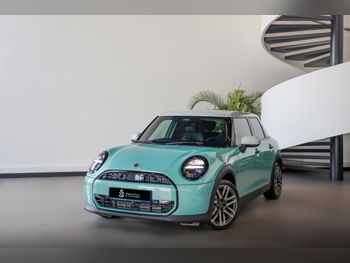 Mini  Cooper  2025  Automatic  0 Km  3 Cylinder  Front Wheel Drive (FWD)  Hatchback  Light Green  With Warranty