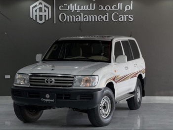 تويوتا  لاند كروزر  جي اكس  2006  عادي  470,000 كم  6 سلندر  دفع رباعي  اس يو في  أبيض