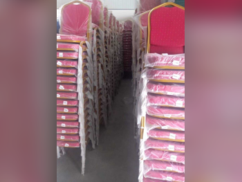 الكراسي والمقاعد - أحمر  - قطعة مفردة