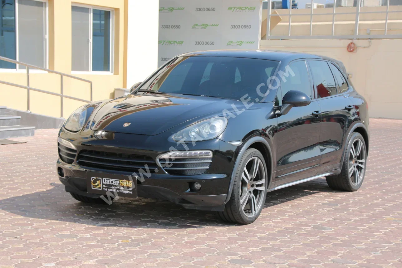 Porsche  Cayenne  Turbo S  2013  Automatic  256,000 Km  8 Cylinder  Four Wheel Drive (4WD)  SUV  Black