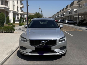 فولفو  اكس سي  60  2019  اوتوماتيك  89,000 كم  4 سلندر  سحب امامي  اس يو في  فضي