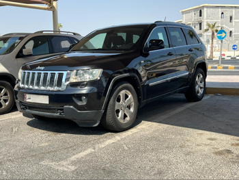 جييب  لاريدو  2011  اوتوماتيك  185,000 كم  6 سلندر  دفع رباعي  اس يو في  أسود