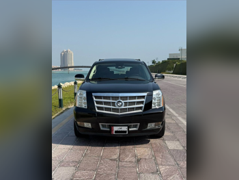 Cadillac  Escalade  Premium Luxury ESV  2011  Automatic  149,000 Km  8 Cylinder  Four Wheel Drive (4WD)  SUV  Black