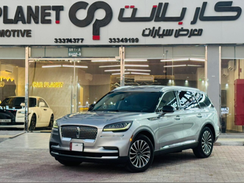 Lincoln  Aviator  2022  Automatic  69,000 Km  6 Cylinder  Four Wheel Drive (4WD)  SUV  Silver  With Warranty