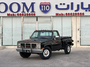 GMC  Sierra  Classic  1981  Manual  99,000 Km  8 Cylinder  Rear Wheel Drive (RWD)  Pick Up  Black