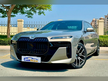 BMW  7-Series  740 i  2026  Automatic  1,000 Km  6 Cylinder  Front Wheel Drive (FWD)  Sedan  Gold  With Warranty