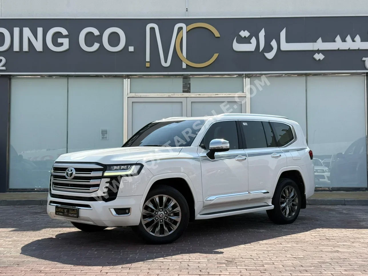 Toyota  Land Cruiser  VX Twin Turbo  2023  Automatic  81,000 Km  6 Cylinder  Four Wheel Drive (4WD)  SUV  White  With Warranty