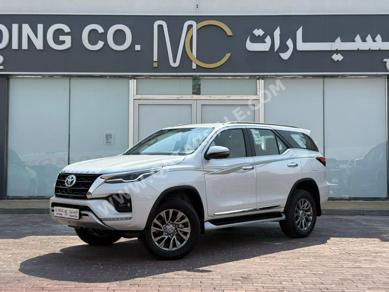 تويوتا  فورشنر  اس ار 5  2025  اوتوماتيك  0 كم  6 سلندر  دفع رباعي  اس يو في  أبيض  تحت الضمان