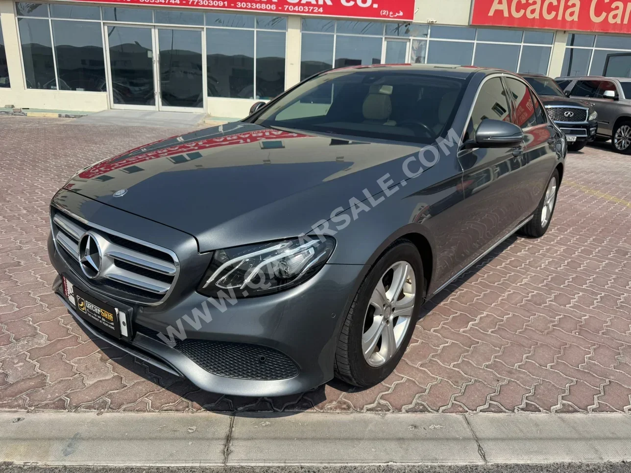مرسيدس - بنز  اي - كلاس  200  2017  اوتوماتيك  89,000 كم  4 سلندر  دفع خلفي  سيدان  رمادي