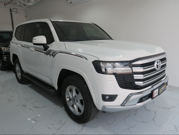 Toyota  Land Cruiser  GXR Twin Turbo  2022  Automatic  41,000 Km  6 Cylinder  Four Wheel Drive (4WD)  SUV  White