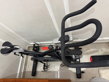 أجهزة اللياقة البدنية - دراجات التمرين