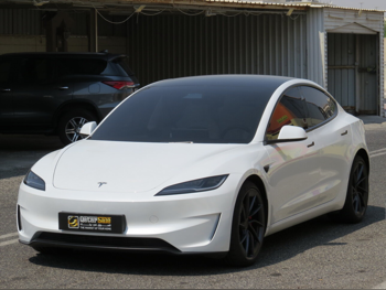 Tesla  Model 3  Performance  2025  Automatic  12,000 Km  0 Cylinder  All Wheel Drive (AWD)  Sedan  White  With Warranty