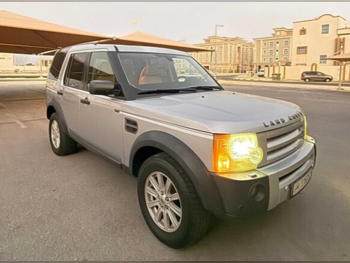 Land Rover  LR3  SE  2009  Automatic  198,000 Km  6 Cylinder  All Wheel Drive (AWD)  SUV  Beige