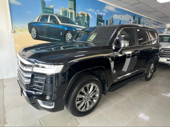 Toyota  Land Cruiser  VXR Twin Turbo  2023  Automatic  15,000 Km  6 Cylinder  Four Wheel Drive (4WD)  SUV  Black  With Warranty