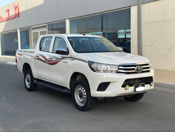 Toyota  Hilux  2020  Automatic  91,000 Km  4 Cylinder  Four Wheel Drive (4WD)  Pick Up  White