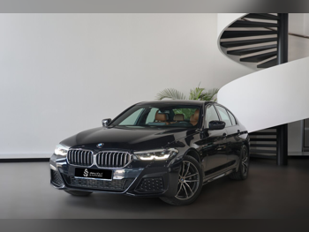 BMW  5-Series  520i  2022  Automatic  58,700 Km  4 Cylinder  Rear Wheel Drive (RWD)  Sedan  Dark Blue