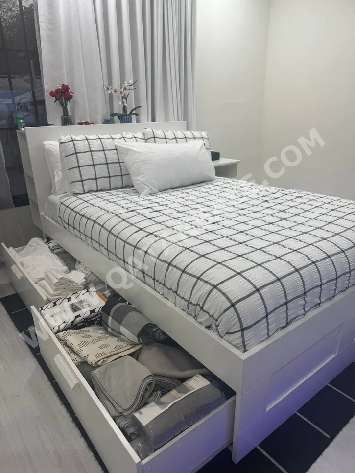 Bedroom Sets - Black