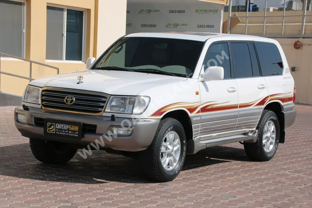 تويوتا  لاند كروزر  جي اكس ار  2005  اوتوماتيك  353,000 كم  6 سلندر  دفع رباعي  اس يو في  أبيض