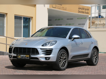 Porsche  Macan  2017  Automatic  75,000 Km  4 Cylinder  Four Wheel Drive (4WD)  SUV  Silver