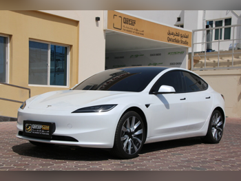 Tesla  Model 3  2025  Automatic  7,000 Km  0 Cylinder  All Wheel Drive (AWD)  Sedan  White  With Warranty