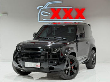 Land Rover  Defender  90 X  2022  Automatic  117,000 Km  6 Cylinder  Four Wheel Drive (4WD)  SUV  Black  With Warranty