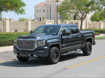 جي ام سي  سييرا  دينالي  2017  اوتوماتيك  116,500 كم  8 سلندر  دفع رباعي  بيكب  رمادي