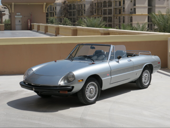 Alfa Romeo  SPIDER  VELOCE  1979  Automatic  56,000 Km  4 Cylinder  Rear Wheel Drive (RWD)  Convertible  Gray