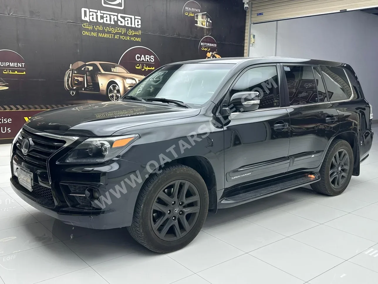 Lexus  LX  570  2013  Automatic  180,000 Km  8 Cylinder  Four Wheel Drive (4WD)  SUV  Black