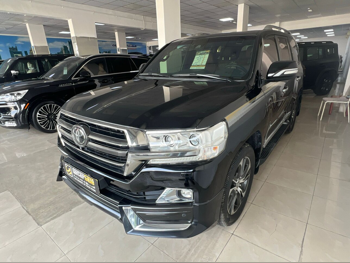 تويوتا  لاند كروزر  في اكس أس  2020  اوتوماتيك  117,000 كم  8 سلندر  دفع رباعي  اس يو في  أسود