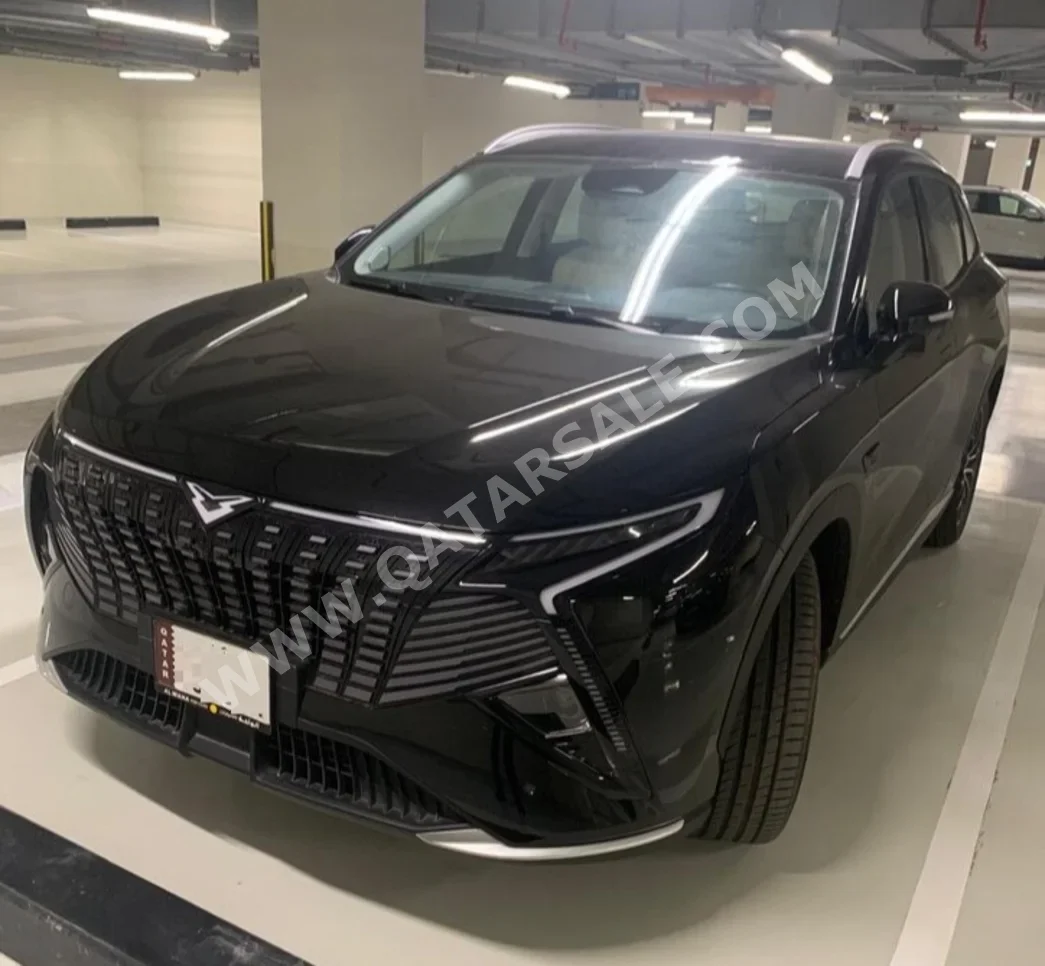 Kaiyi  X7  2025  Automatic  6,700 Km  4 Cylinder  All Wheel Drive (AWD)  SUV  Black  With Warranty