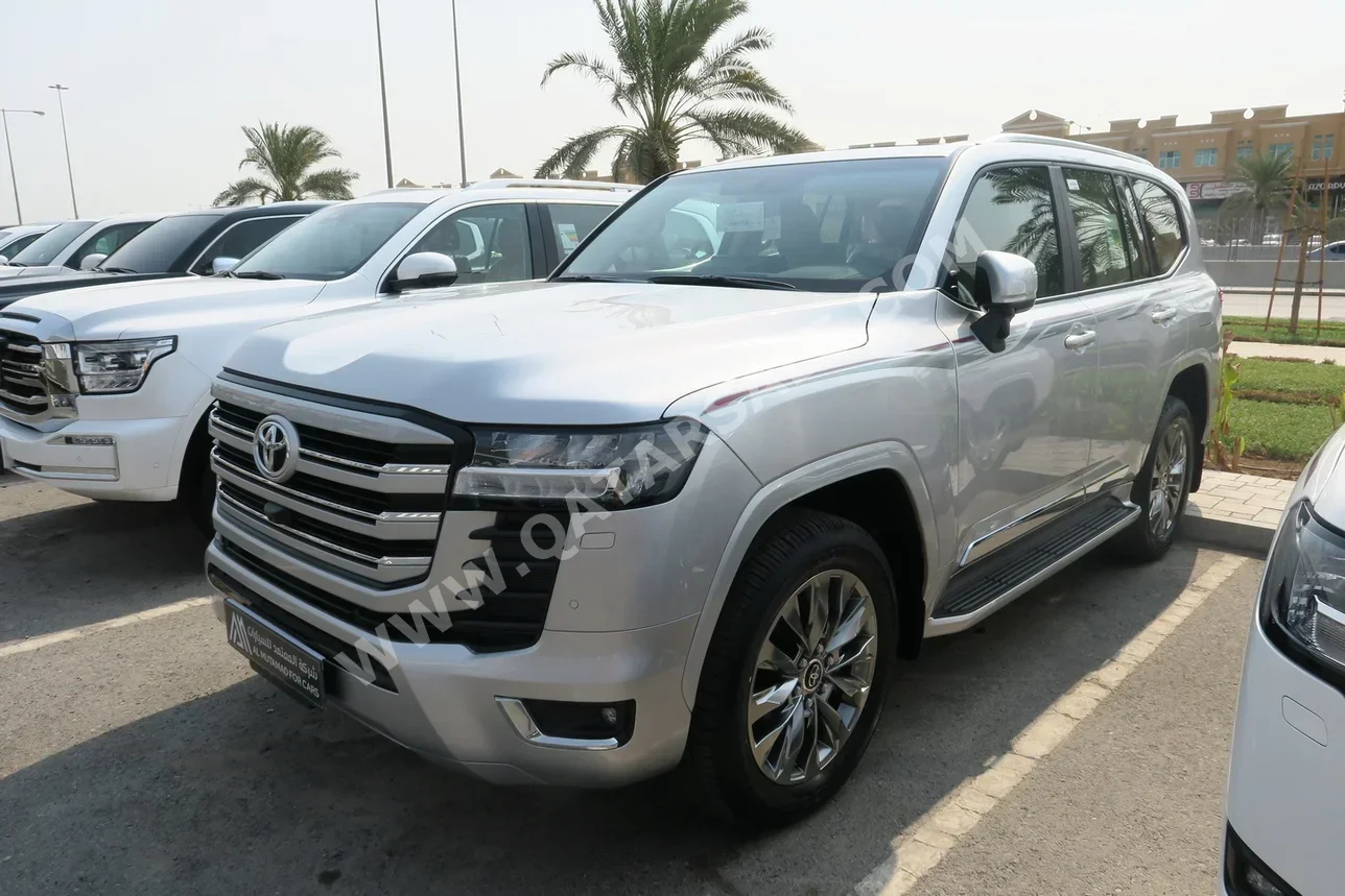 Toyota  Land Cruiser  GXR Twin Turbo  2024  Automatic  0 Km  6 Cylinder  Four Wheel Drive (4WD)  SUV  Silver  With Warranty