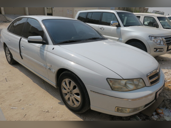 شفروليه  كابرس  2005  اوتوماتيك  63,000 كم  6 سلندر  دفع خلفي  سيدان  أبيض