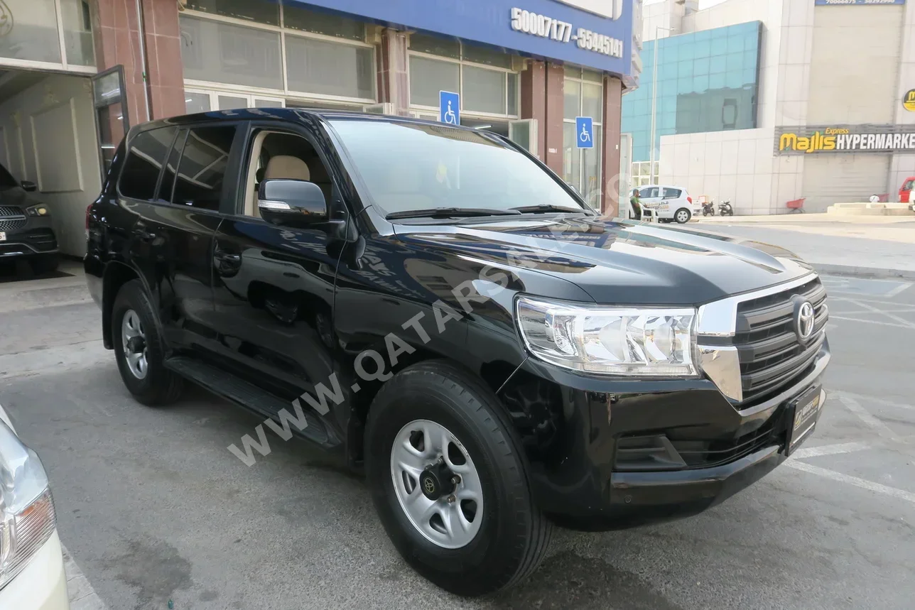 Toyota  Land Cruiser  GX  2019  Automatic  131,000 Km  6 Cylinder  Four Wheel Drive (4WD)  SUV  Black