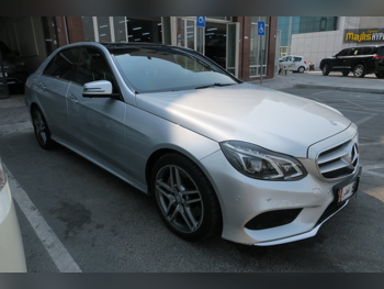 مرسيدس - بنز  اي - كلاس  400  2016  اوتوماتيك  144,000 كم  6 سلندر  دفع خلفي  سيدان  فضي