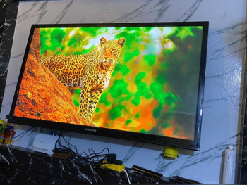 تلفاز سامسونج  - 51 بوصة  - 4 كي او الترا اتش دي