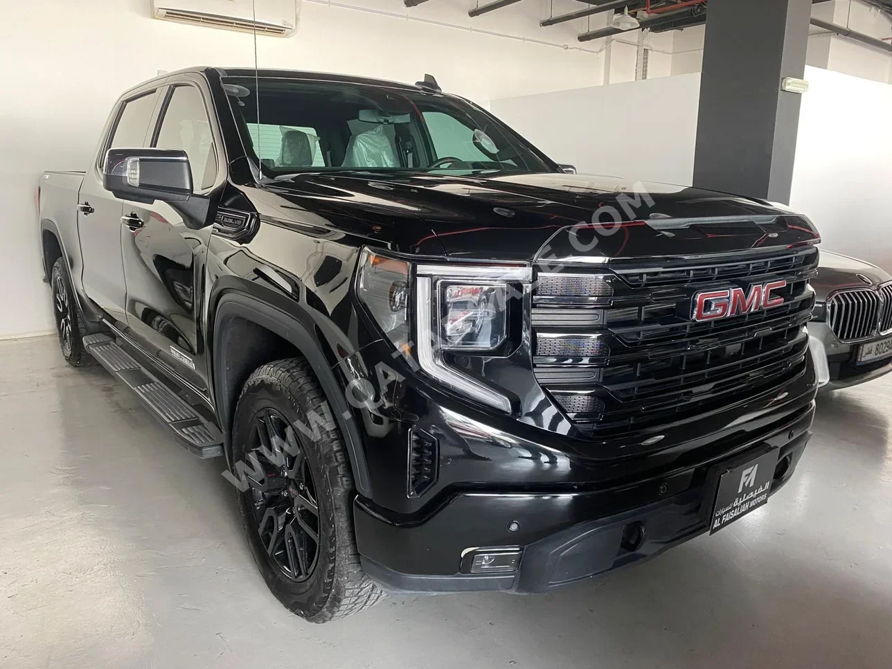 جي ام سي  سييرا  اليفيشن  2024  اوتوماتيك  4,000 كم  8 سلندر  دفع رباعي  بيكب  أسود  تحت الضمان