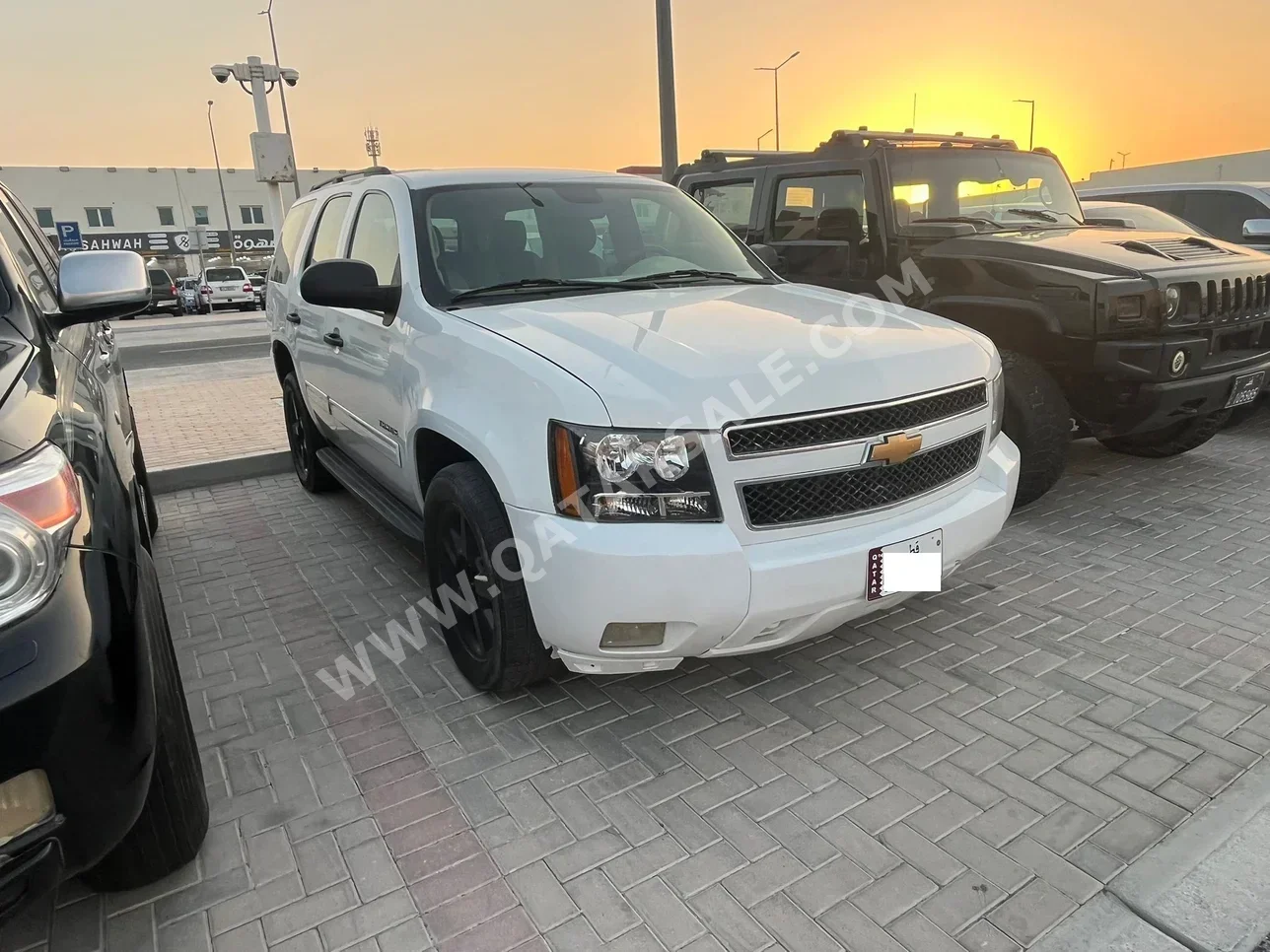 Chevrolet  Tahoe  2012  Automatic  285,000 Km  8 Cylinder  Four Wheel Drive (4WD)  SUV  White